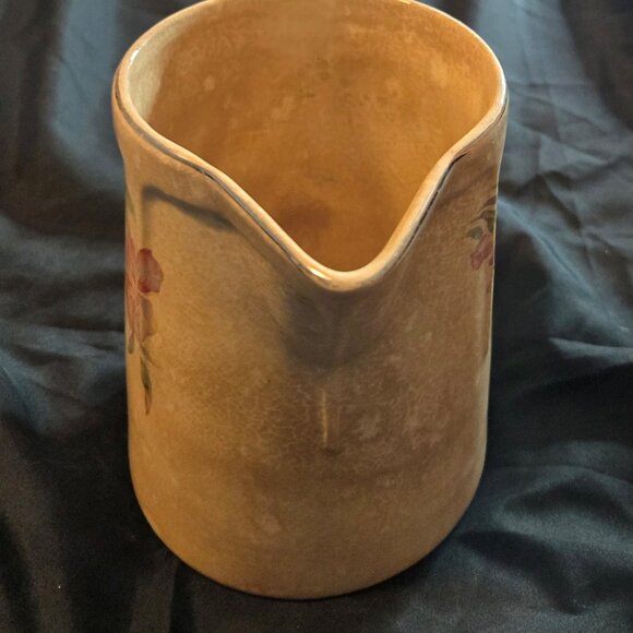 Vintage UNIVERSAL POTTERIES, Cambridge, Ohio Stoneware Floral Pitcher - Picture 7 of 10